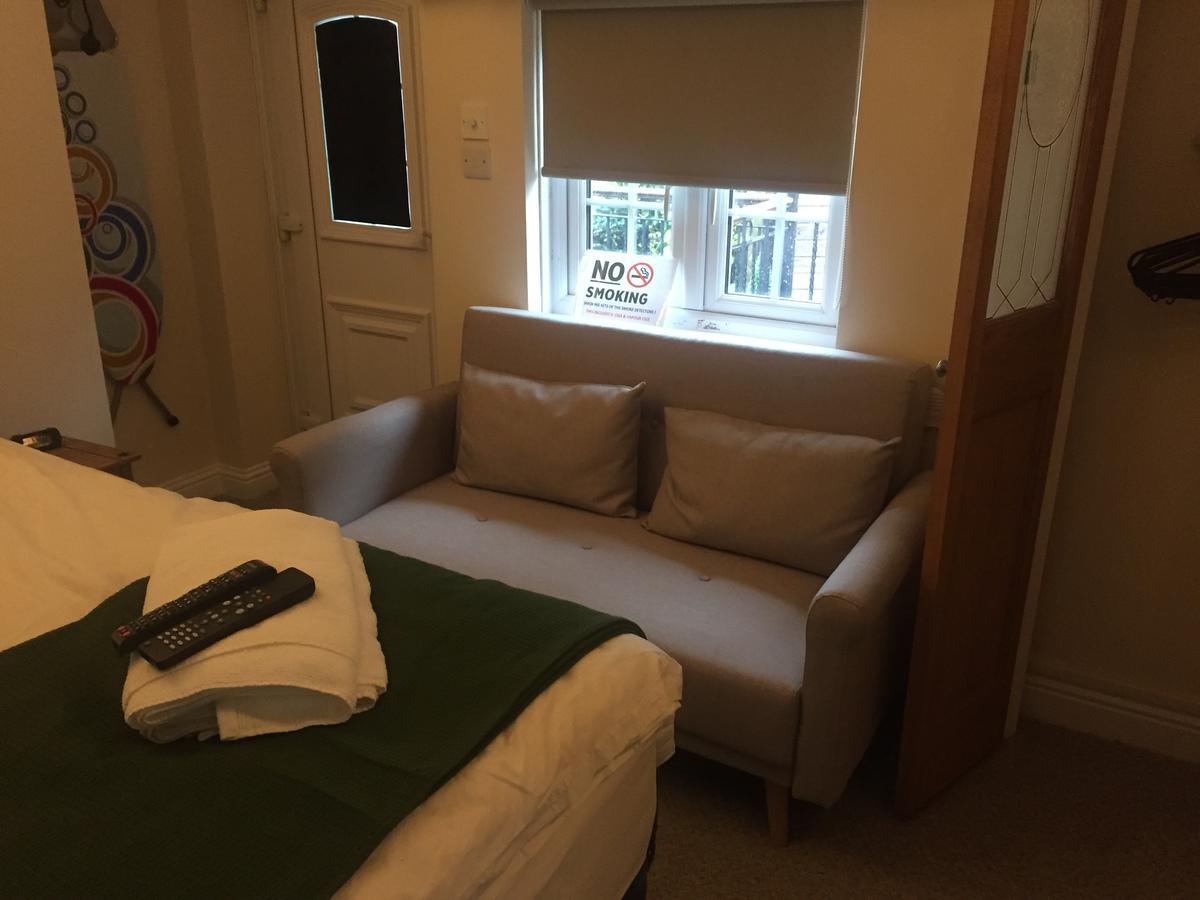 Мотель Findon Rest Ltd Екстер'єр фото
